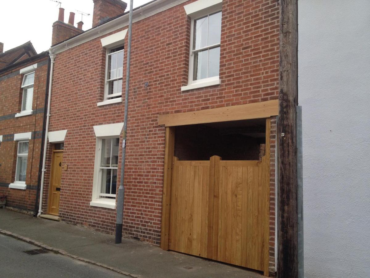 Rainbow House - Entire Place Apartment Lutterworth